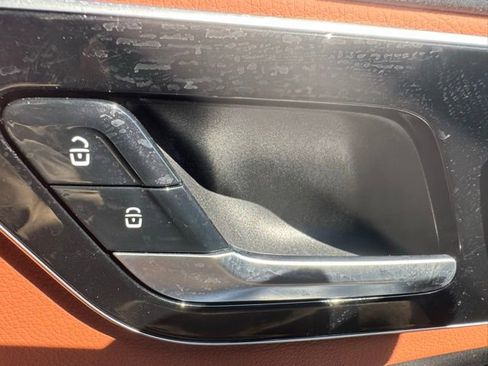 Used 2023 Mercedes-Benz C 300 4MATIC Sedan image 6