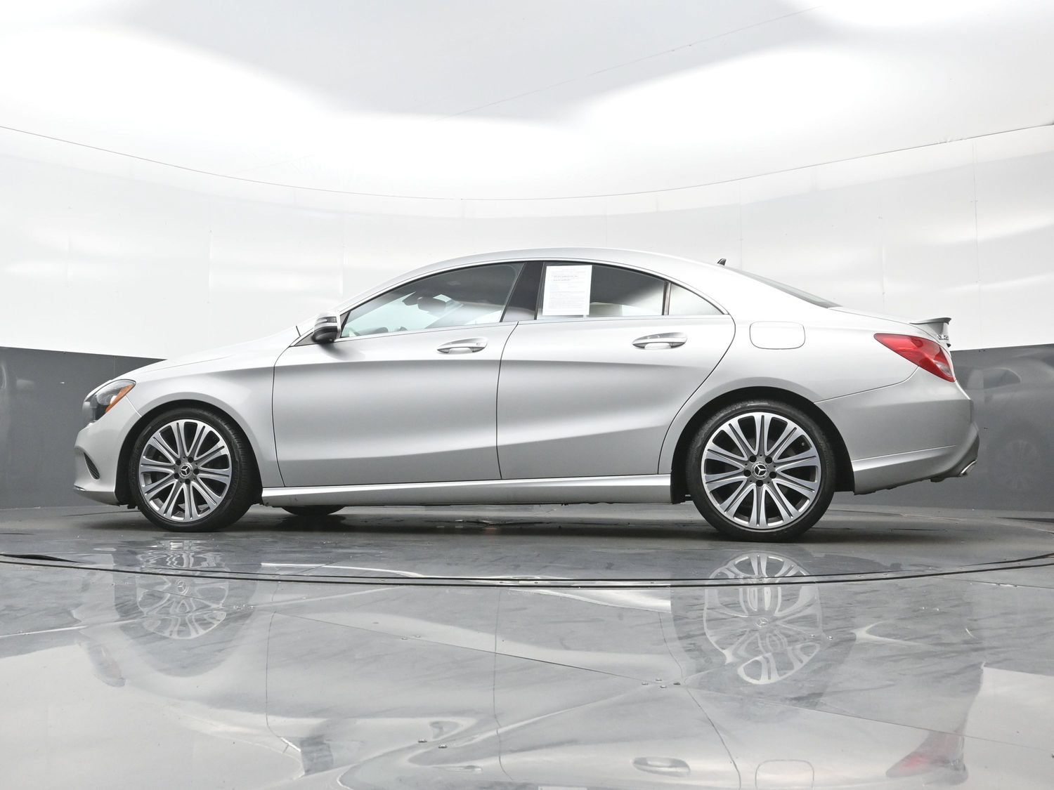 Used 2018 Mercedes-Benz CLA 250 image 24