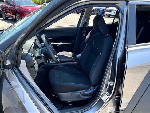 Used 2024 Nissan Kicks SV FWD image 17