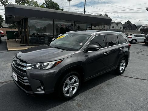 Used 2019 Toyota Highlander Limited AWD/4WD image 7