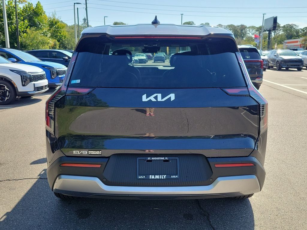 New 2026 Kia EV9 Light RWD image 5