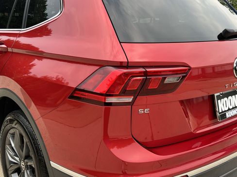 Used 2022 Volkswagen Tiguan SE AWD/4WD image 13