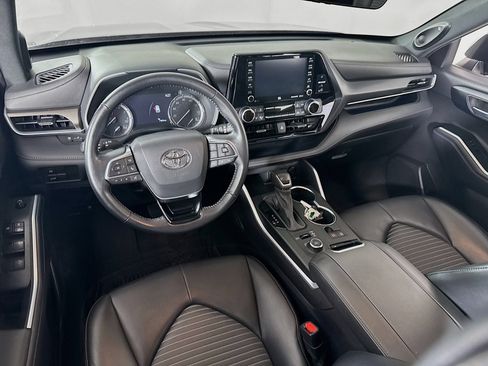 Certified 2021 Toyota Highlander XSE AWD/4WD image 19