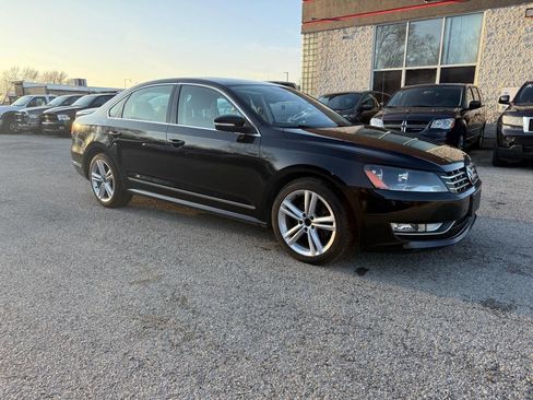 Used 2013 Volkswagen Passat TDI SEL Premium image 3