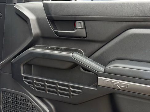 Used 2025 Toyota 4Runner TRD Off-Road Premium w/ Tow Technology Package AWD/4WD image 31