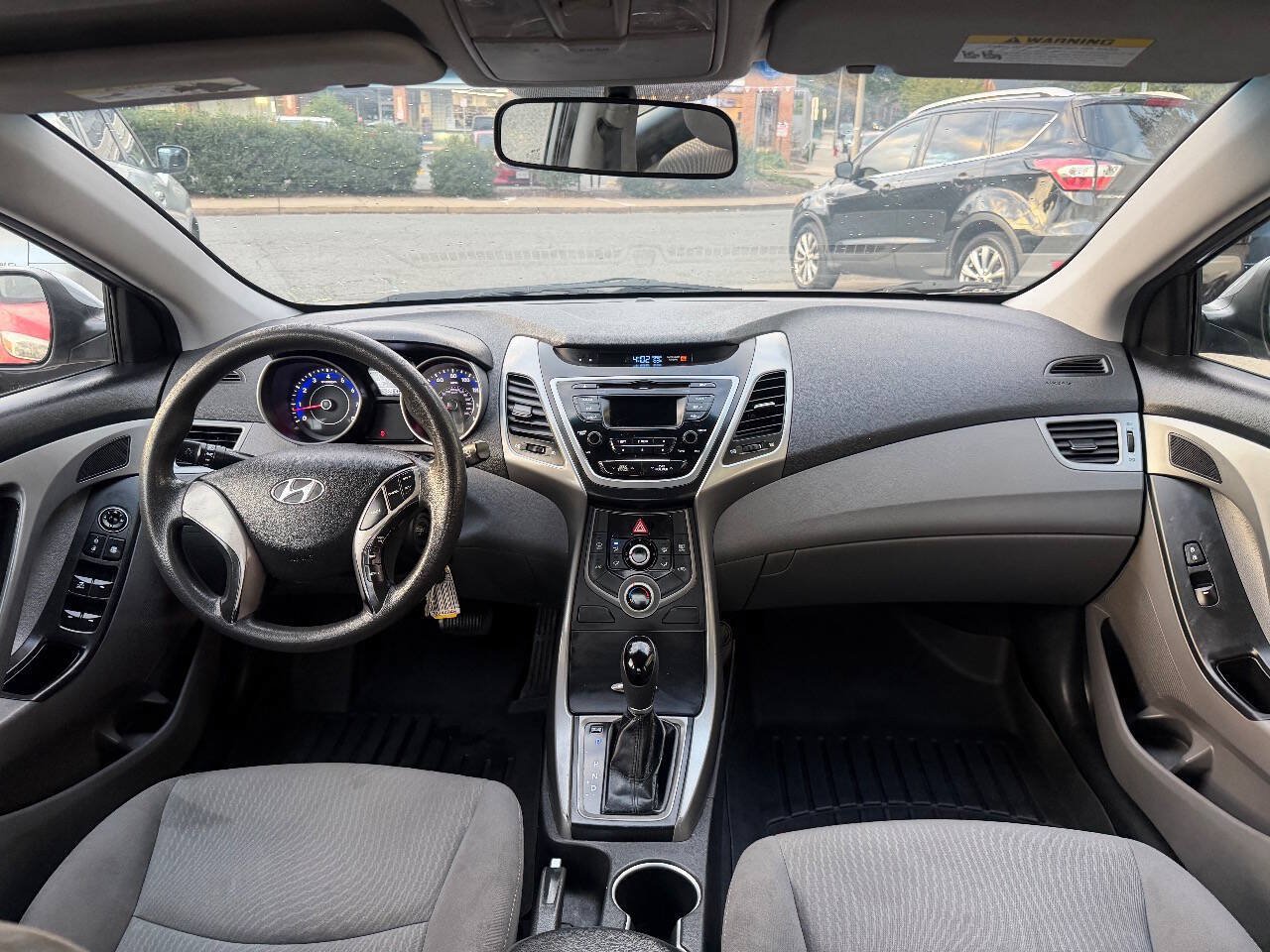 Used 2015 Hyundai Elantra SE FWD image 21