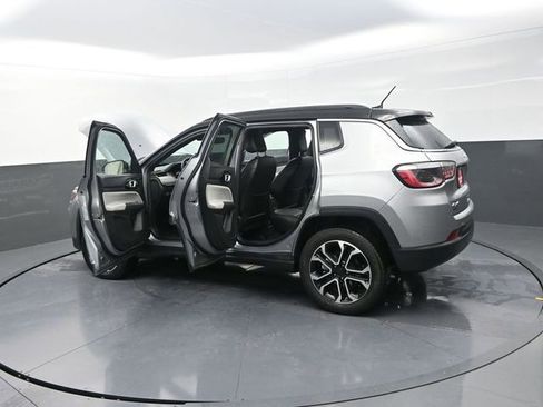 Used 2024 Jeep Compass Limited AWD/4WD image 42