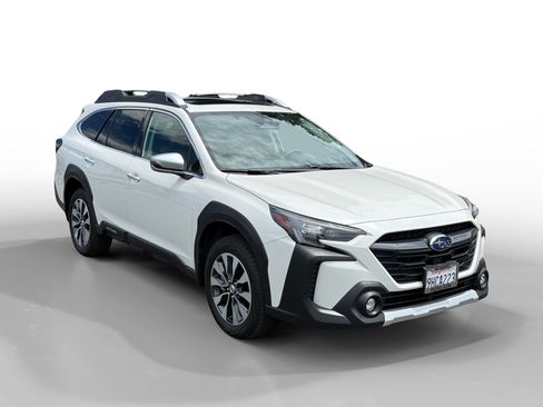 Used 2024 Subaru Outback Touring AWD/4WD image 7