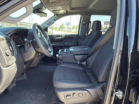 New 2026 Chevrolet Silverado 1500 Custom w/ LPO, Dark Essentials Package image 11