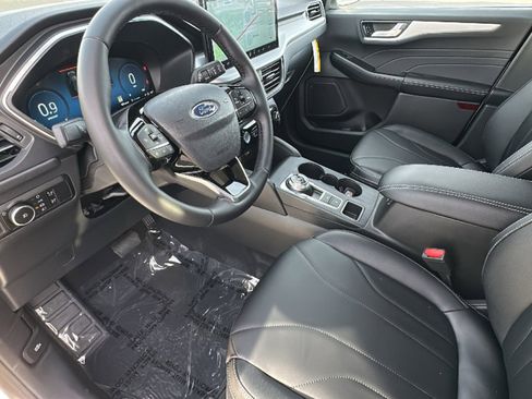 New 2026 Ford Escape Platinum w/ Premium Technology Package AWD/4WD image 10