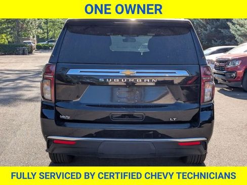 Used 2023 Chevrolet Suburban LT w/ Luxury Package RWD image 6