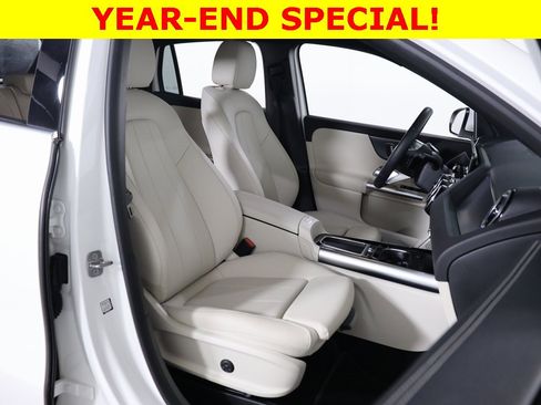 Certified 2025 Mercedes-Benz GLA 250 4MATIC image 49