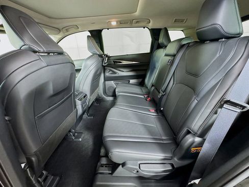 Used 2026 INFINITI QX60 Luxe w/ Family Package image 31