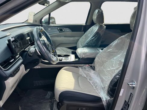 New 2026 Kia Carnival EX FWD image 17