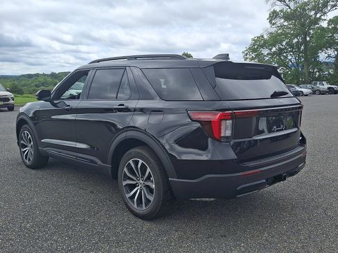 New 2026 Ford Explorer ST-Line AWD/4WD image 4