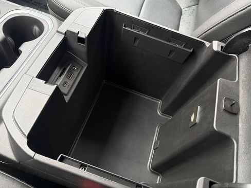 Used 2021 GMC Sierra 1500 SLT w/ SLT Premium Package image 35