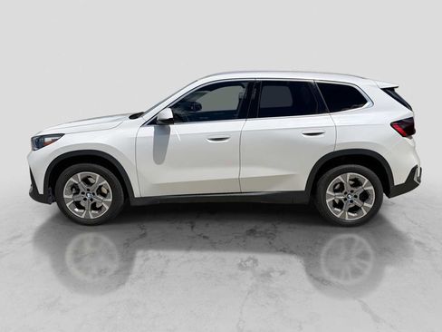 Used 2023 BMW X1 xDrive28i w/ Convenience Package AWD/4WD image 3
