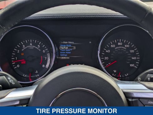 Used 2015 Ford Mustang GT image 23