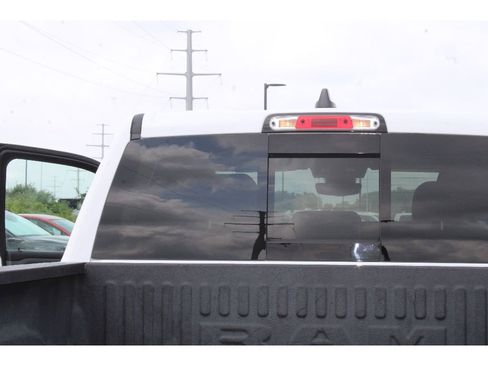 Used 2021 RAM 1500 Big Horn image 12