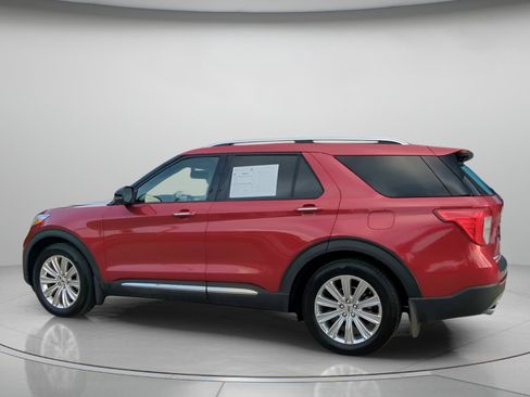 Certified 2022 Ford Explorer Limited w/ Equipment Group 301A RWD image 18