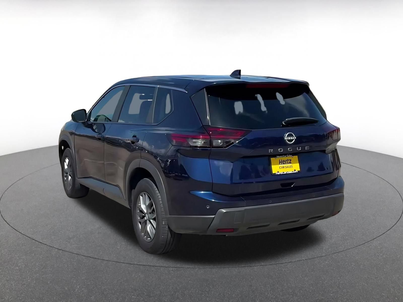 Used 2026 Nissan Rogue SV FWD image 10