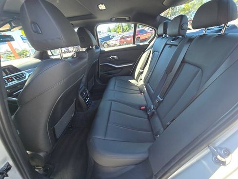 Used 2019 BMW 330i xDrive Sedan w/ Convenience Package AWD/4WD image 16