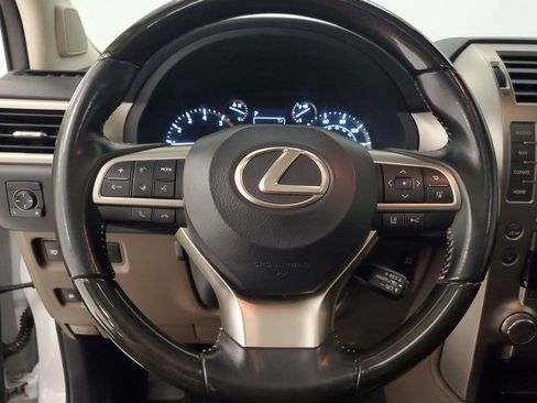 Used 2020 Lexus GX 460 Premium w/ Premium Package image 16
