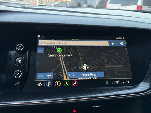 Used 2022 Buick Envision Essence w/ Technology Package I image 27