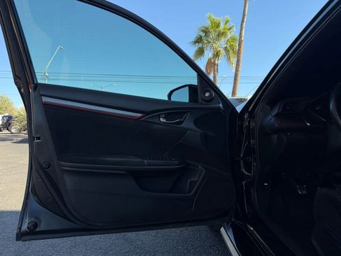 Used 2017 Honda Civic Type R image 41