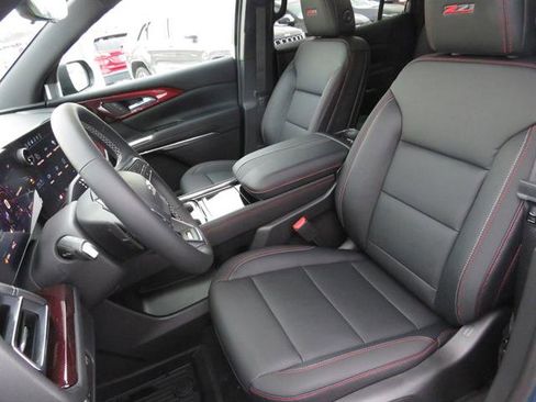 New 2026 Chevrolet Traverse Z71 w/ Driver Confidence Package image 17