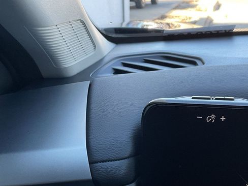 New 2026 Nissan Kicks S image 26