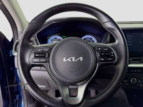 Used 2022 Kia Niro LXS FWD image 15