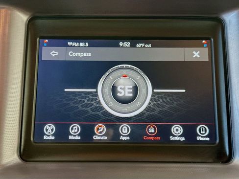Used 2022 Dodge Charger SXT RWD image 19