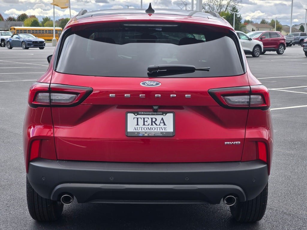 Certified 2025 Ford Escape ST-Line w/ Tech Pack #1 AWD/4WD image 12