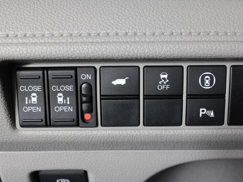 Used 2023 Honda Odyssey Elite image 25