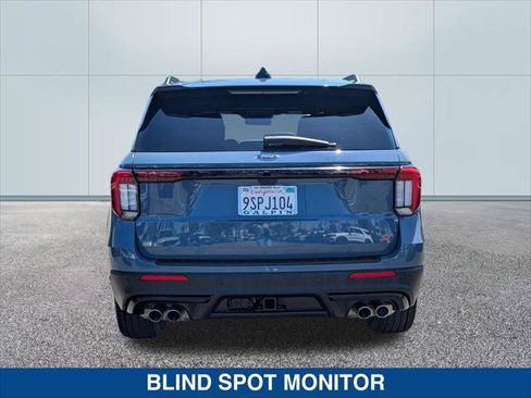 Used 2025 Ford Explorer ST AWD/4WD image 4