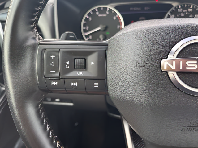 Used 2025 Nissan Rogue SV AWD/4WD image 19