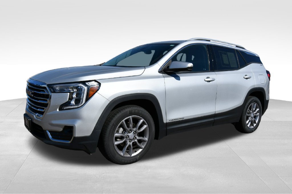 Used 2022 GMC Terrain SLT AWD/4WD image 2