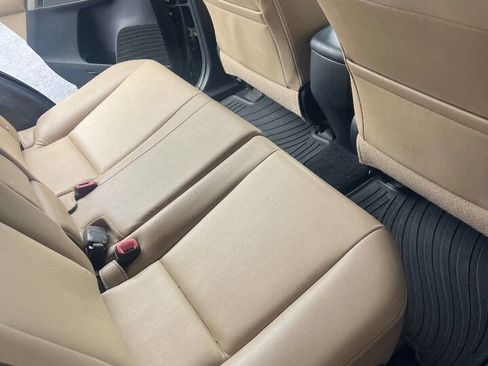Used 2013 Toyota RAV4 Limited AWD/4WD image 10