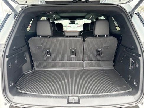 New 2026 GMC Acadia Denali Ultimate w/ LPO, Floor Liner Package AWD/4WD image 46
