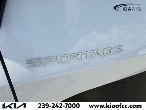 New 2026 Kia Sportage EX image 11