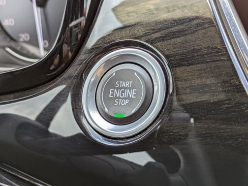 Certified 2023 Cadillac XT6 Premium Luxury FWD image 29