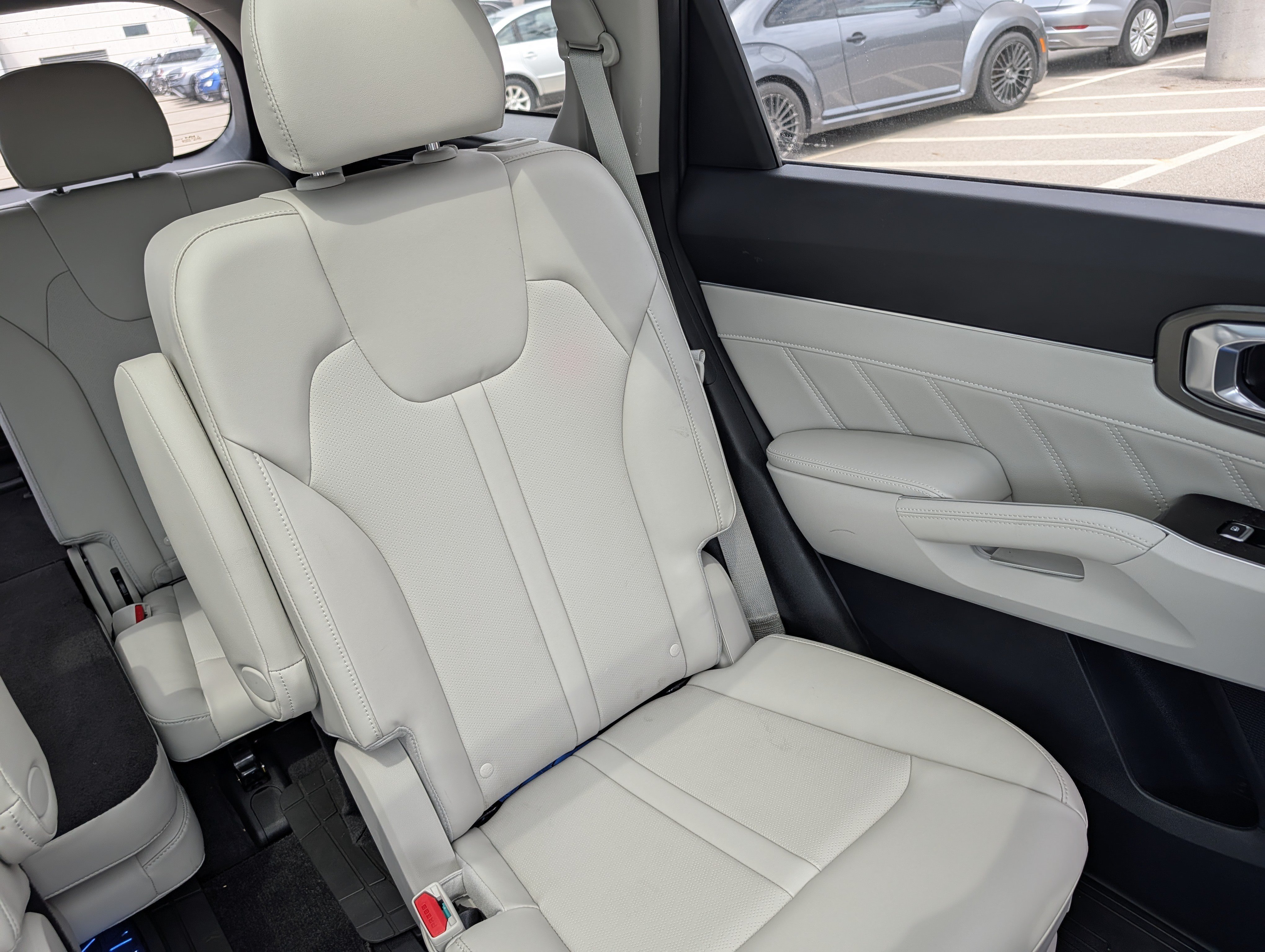 Used 2023 Kia Sorento SX AWD/4WD image 17