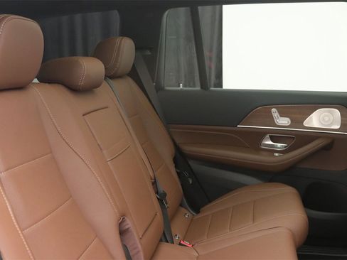 New 2026 Mercedes-Benz GLS 450 GLS 450 image 10