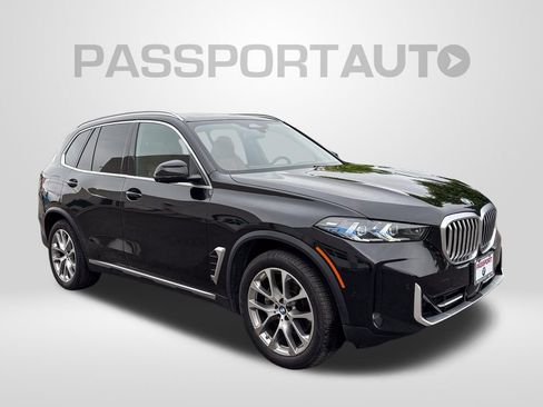 Used 2024 BMW X5 xDrive40i w/ Premium Package AWD/4WD image 9