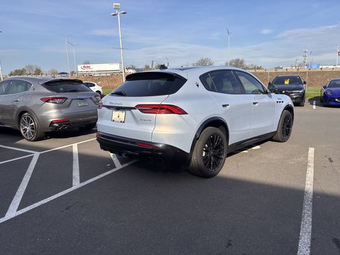 New 2025 Maserati Grecale Modena image 7