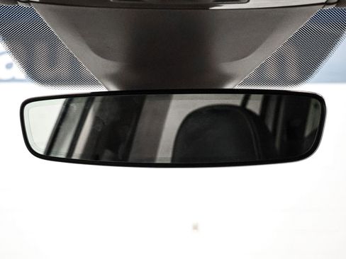 Used 2022 Volkswagen Atlas SEL R-Line image 34