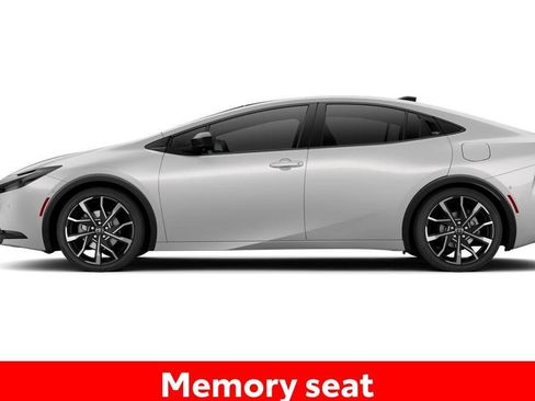 New 2026 Toyota Prius Plug-In Hybrid FWD image 5