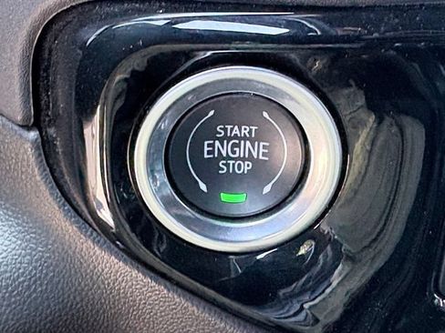Used 2024 Chevrolet Silverado 1500 ZR2 w/ Technology Package AWD/4WD image 15