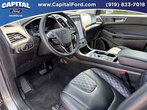 Certified 2024 Ford Edge Titanium image 18